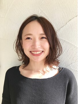 ビートル(Beetle) ミディアムレイヤー/外はねボブ/くせ毛