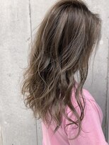 スウィープ 平尾(sweep)&nbsp;イルミナカラーで表現する赤味消しアッシュ