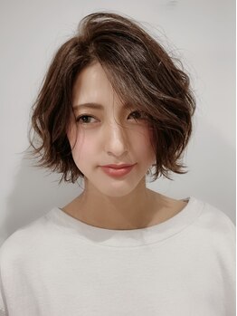 ファクトリー ヘアー(FACTORY HAIR)の写真/〈真っ黒な白髪染めは嫌〉という方が集うお洒落な白髪染めが得意なサロン♪カラーのバリエーション豊富◇