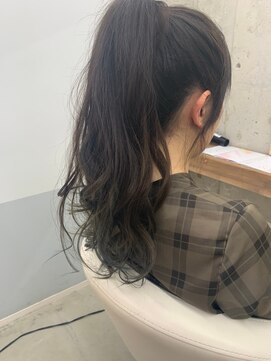 ユッカ エルア 武庫之荘南口(YUCCA elua) 【elua MIKI 指名限定】ポニーテールアレンジ