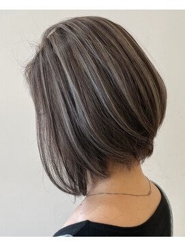 シャルル(charles) ハイライトボブ