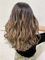 ジーナ 西新(Zina)&nbsp;ブリーチ1回＊ベージュグラデーション【Zina西新】