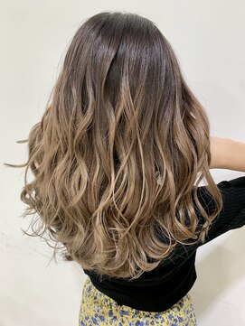 ジーナ 西新(Zina) ブリーチ1回＊ベージュグラデーション【Zina西新】