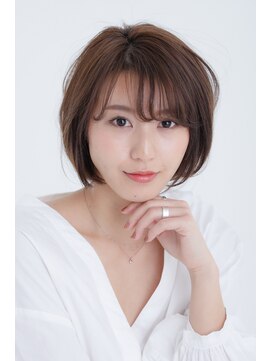 アズール 草加(azule) 大人可愛い30代40代小顔ボブウルフ丸み前下がりショート［草加］