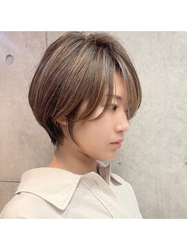 ロータス(Lotus) もみれ毛小顔ショート担当カタダ