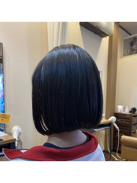 クローバー(CLOVER) 学生カットボブスタイル切りっぱなしボブ