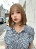 可愛い内巻きワンカール ミディアム ミルクティーベージュ