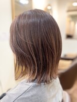 フリージア(freesia)&nbsp;30代40代50代/外ハネボブ/ ツヤ髪【百合ヶ丘/freesia】