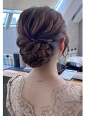 お呼ばれヘアー華やかで可愛い　ふわっとシニヨン