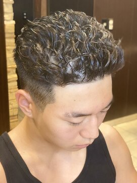 ヘアーモードキクチ 神田日銀通り店 オールバックパーマ