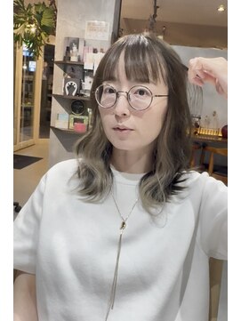 クラシカ(classika) ホワイトベージュ×インナーカラー♪