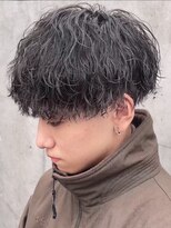 フィフス トウキョウ (fifth TOKYO)&nbsp;シャドウパーマ緩め波巻きツイストスパイラルパーマメンズヘア