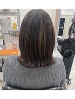 トウキョウヨシつね 御幸ヶ原店(TOKYO Yoshi)&nbsp;【白髪ぼかしハイライト】寒色ベージュ/髪質改善/縮毛矯正