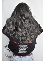 ルーヴェ(LOWE)&nbsp;【LOWE】外国人風ハイライトとカジュアルスタイルのミックス