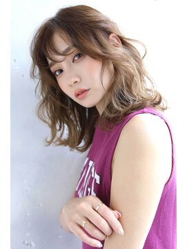 ブラン 天王寺(Blanc) 【Blanc/天王寺】ベージュカラー/無造作カール/くびれセミディ 1