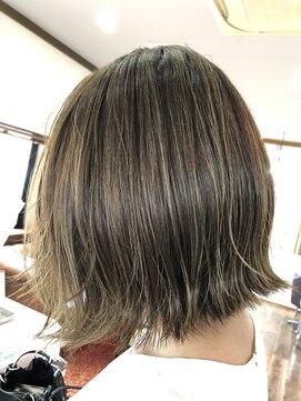 ヘアーメイク グロー(hair make grow) カーキベージュ