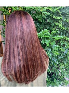 チュラトリート(CHURA TREAT) コーラルベージュ