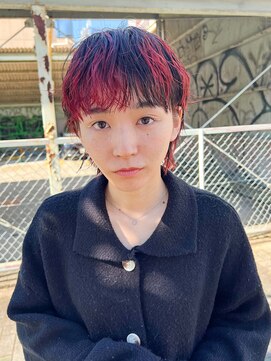 トゥコ(tuco) 赤毛　デザインカラー　レッドカラー　ショートウルフ