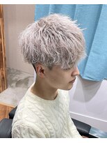 フォーコーナーズカットショップフェイビーズ 名古屋西(FourCornersCutShop favey's)&nbsp;ホワイトベージュ