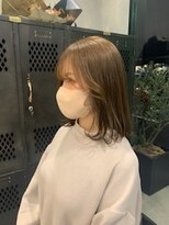 アチーブリス(achieve Liss)&nbsp;透け感柔らかツヤ髪ブラウン 顔まわりレイヤー内巻きミディ