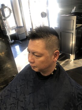 ヒロザバーバー(HIRO THE BARBER) フェードスタイル