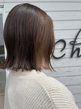 チル(Chill) 切りっぱなしボブ