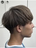 ミルクティーベージュ/ブリーチカラー/刈り上げマッシュ