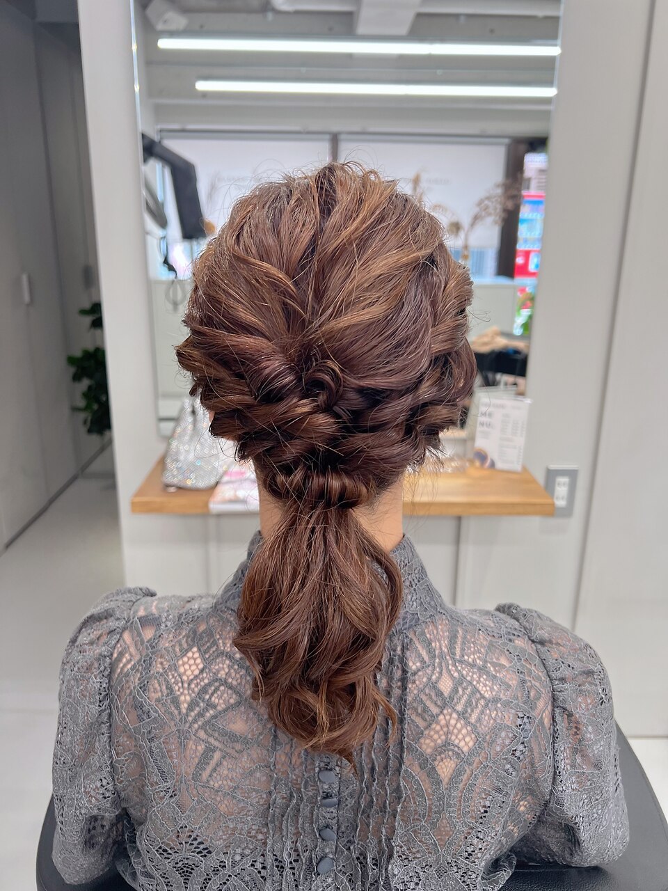 2025年-2026年冬】ミディアム ポニーの髪型・ヘアアレンジ｜人気順