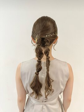 ユーフォリア 青山(Euphoria) 編み下ろしツイン/ヘアアレンジ/お呼ばれヘア/担当yuki