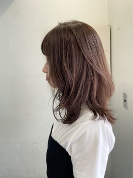 ネオリーブ チロル 横浜西口店(Neolive CiroL.) 大人ヘア ミディアムレイヤー くすみブラウン 【miku】