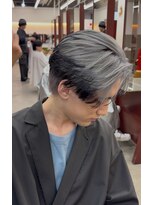 リップス 吉祥寺アネックス店(LIPPS)&nbsp;韓国風シルバーエンドカラーセンターパート　フェザーショート