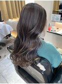 シルバーアッシュ ハイライトカラー ブリーチ 20代 30代
