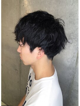 ゼンコー アオヤマ(ZENKO Aoyama) 横顔が素敵に決まるゆるツイストパーマ［表参道/青山/表参道駅]