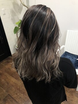 ストークヘアー(STOKED.HAIR) コントラストバレイヤージュ