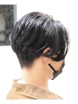 ウィスカーヘアー(whisker hair)&nbsp;B.Bハンサムショート