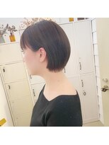 ニューラインギンザ(New-Line 銀座)&nbsp;後れ毛のある大人ショートボブ［金子涼］