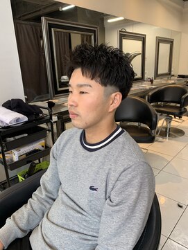 アイズ 海老名(AIZU) ショートアップバング　フェードカット　骨格矯正カット