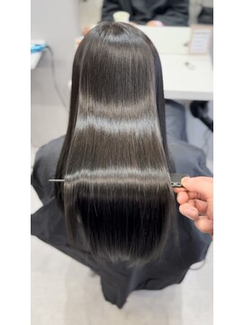 コア 梅田茶屋町店(Core) 髪質改善　艶髪　酸性縮毛矯正　梅田