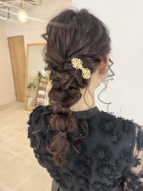 結婚式　編みおろしヘアアレンジ　ロングヘア