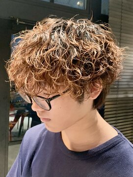 オーガニック アトリエ 大宮(organic+atelier) セットが簡単でかっこいいメンズ波巻きツイストスパイラルパーマ