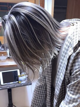 ブレイズヘアー(BLAZEhair) 【コントラスト強め】ボブ×ホワイトグレージュバレイヤージュ