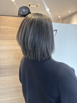 ボブ/ハイライト/ベージュ/グレー/イルミナ