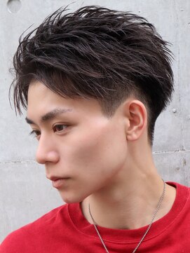 エイド 渋谷(aid) 刈り上げツーブロック短髪スパイキーショートビジネスヘア