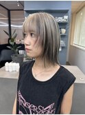 ベージュ×ブラック