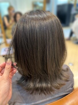 ユニ バイ マグ 長野店(Uni.by Mag) 大人可愛いブリーチなし透明感カラーレイヤーボブ