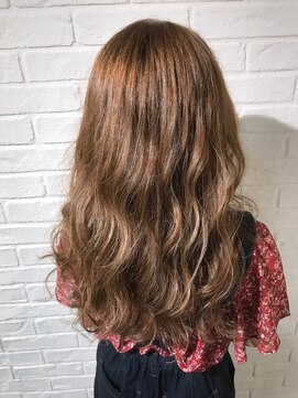 ルアナ(Luana) 外国人風透明感カラー