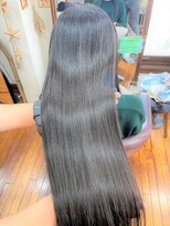 美容室 メザミー MESAMIES 30代40代☆黒髪暗髪大人可愛いセンターパートロング【髪質改善】