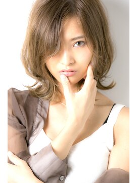 リノナ(Linona) 小顔外ハネミディアム 20代30代40代 大人かわいいくびれミディ