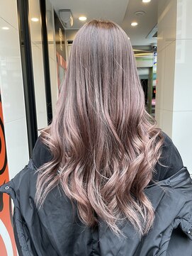 ルイス(L'wis) 春カラー！ピンクラベージュ♪代表朝長