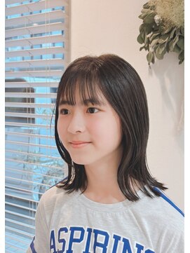 ヘアースペースなちゅれ(Nature) くびれ外はねミディアムボブ